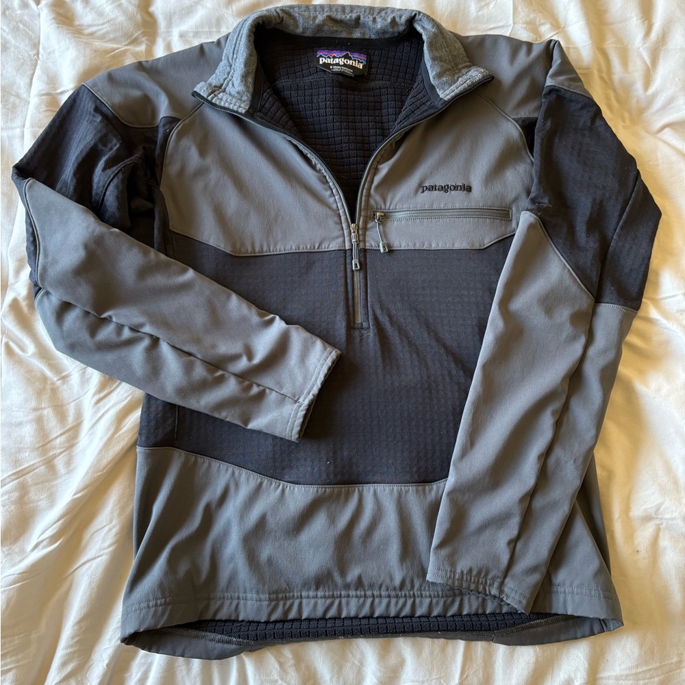 Patagonia Men's Gray Jacket